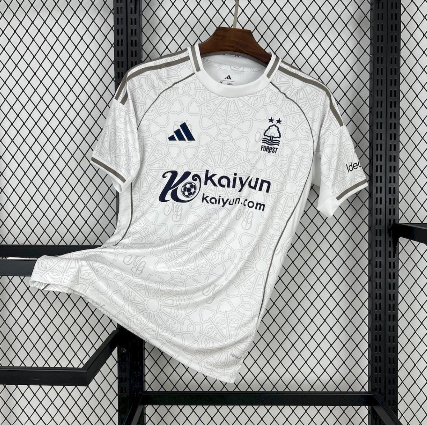 Nottingham Forest 2025/2026 Exterieur